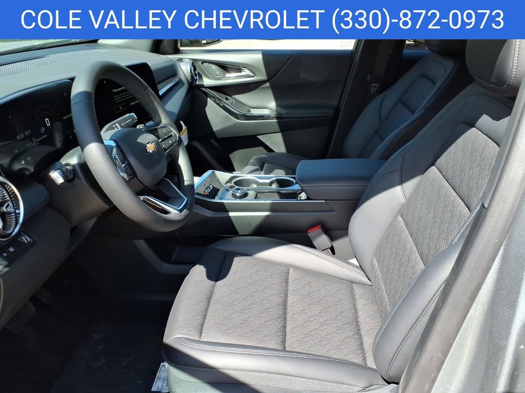 New 2026 Chevrolet Equinox LT w/ Convenience Package II FWD image 5