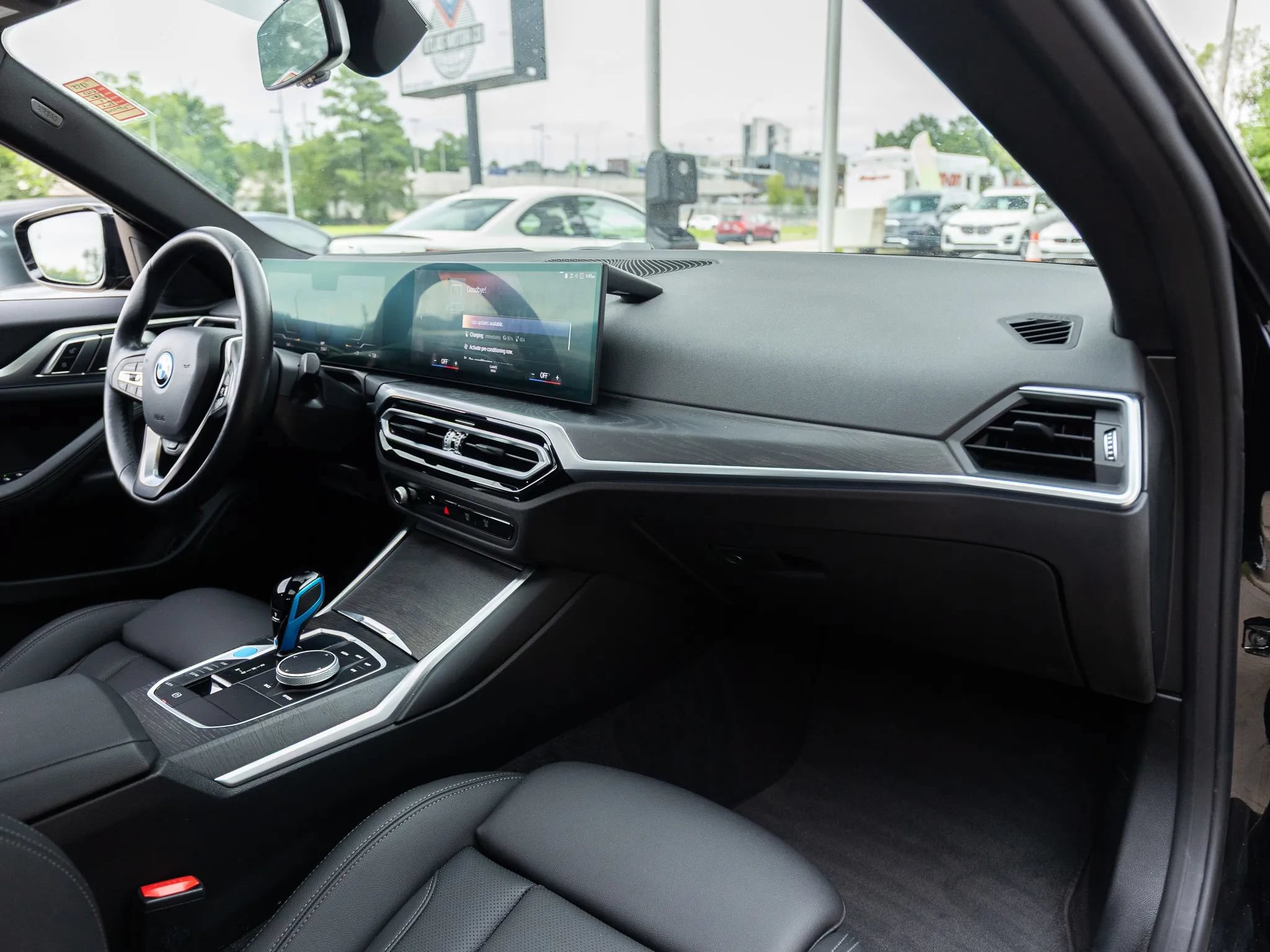 Used 2023 BMW i4 eDrive40 w/ Premium Package RWD image 23