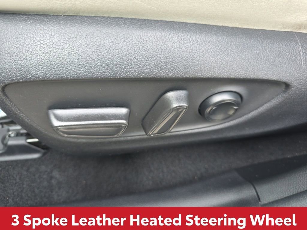 Used 2021 Toyota RAV4 XLE Premium image 23