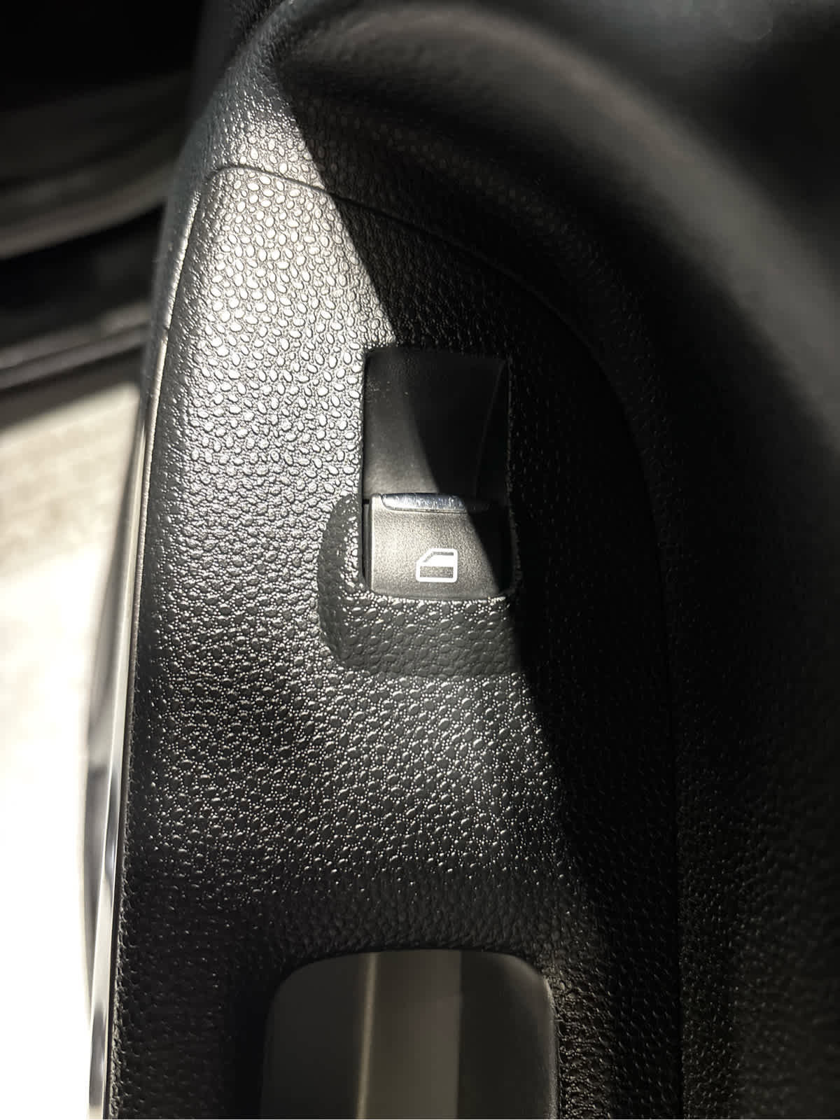 Used 2020 Ford EcoSport SE w/ SE Convenience Package image 48