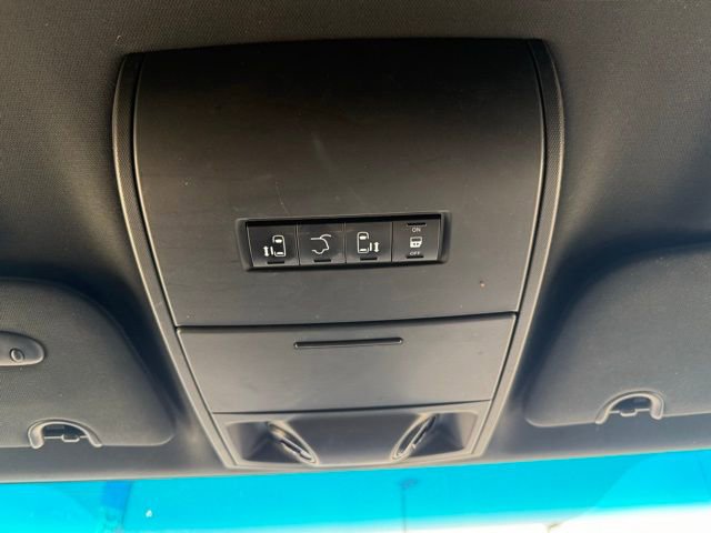 Used 2016 Dodge Grand Caravan R/T FWD image 26