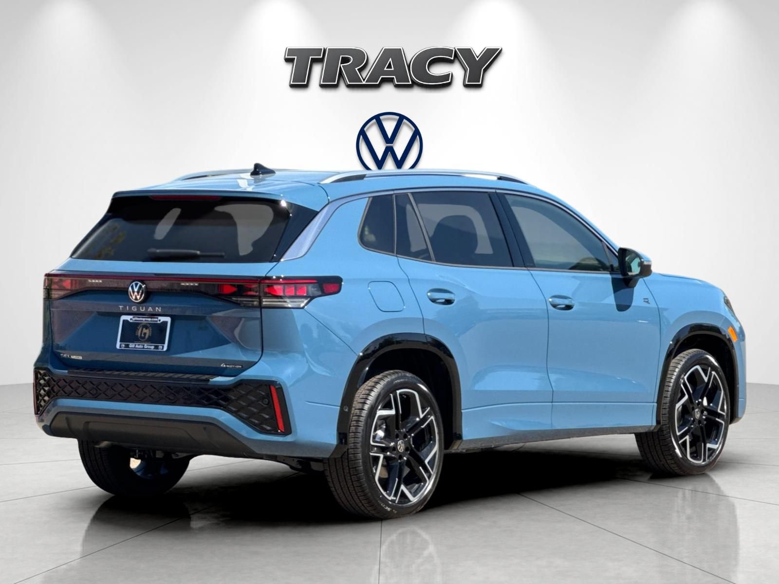 New 2026 Volkswagen Tiguan SEL R-Line AWD/4WD image 4