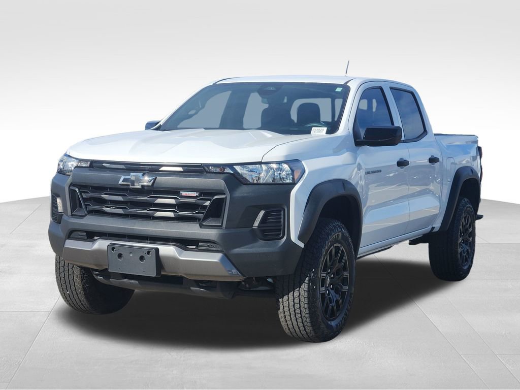 Used 2023 Chevrolet Colorado Trail Boss w/ Advanced Trailering Package image 4