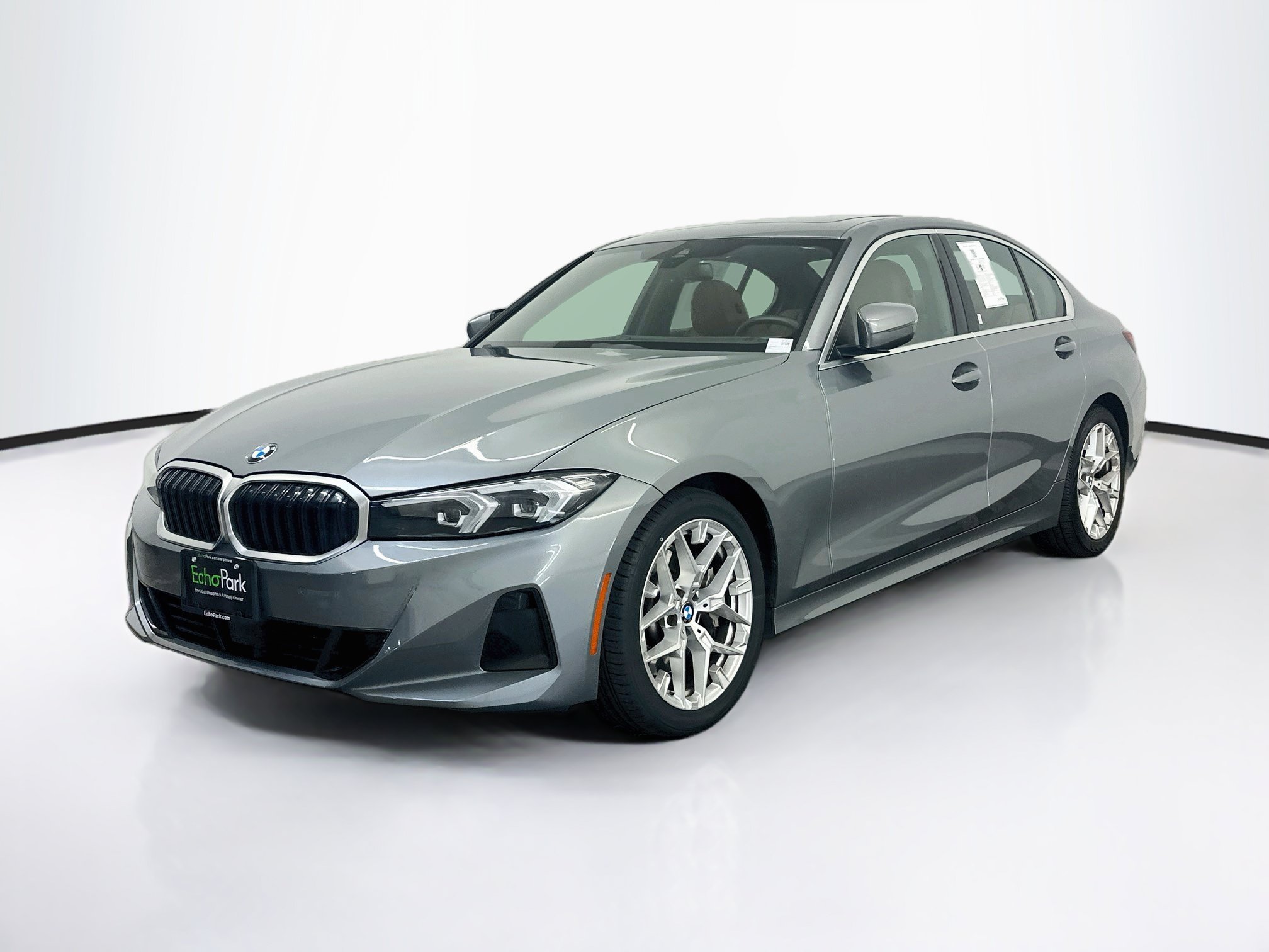 Used 2025 BMW 330i xDrive Sedan AWD/4WD image 3