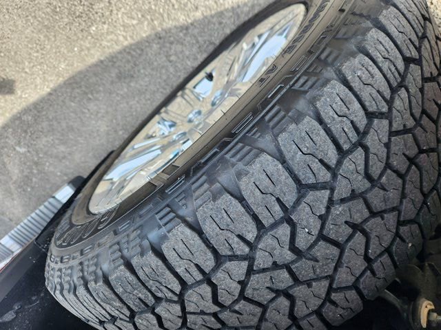 Used 2018 GMC Sierra 1500 SLT image 30