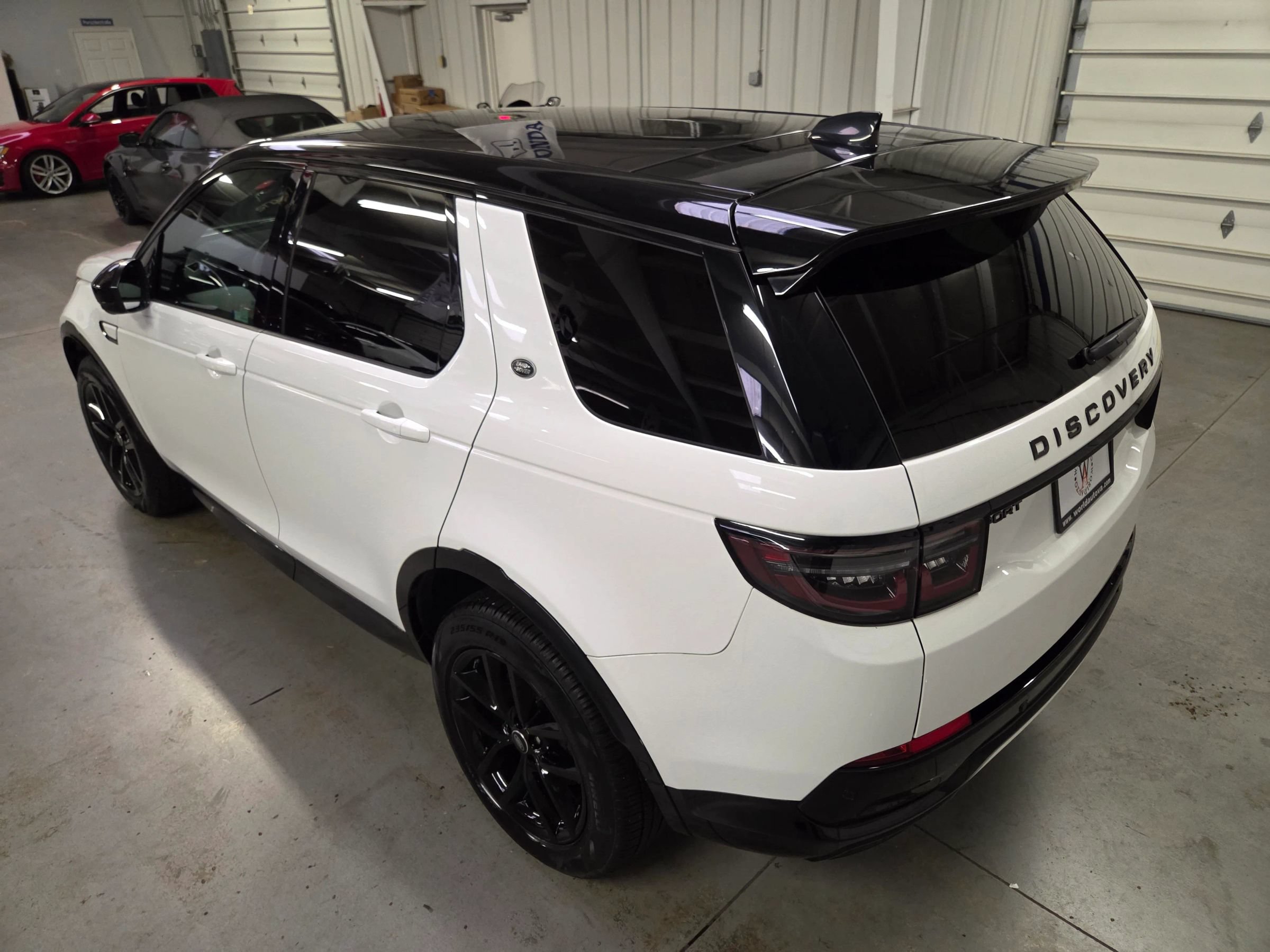 Used 2024 Land Rover Discovery Sport Dynamic SE AWD/4WD image 5