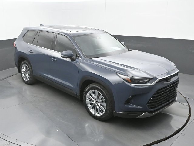 Used 2024 Toyota Grand Highlander AWD image 15