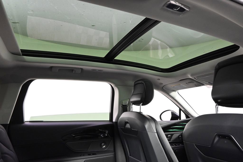 New 2026 Lincoln Nautilus Reserve w/ Jet Appearance Package image 15