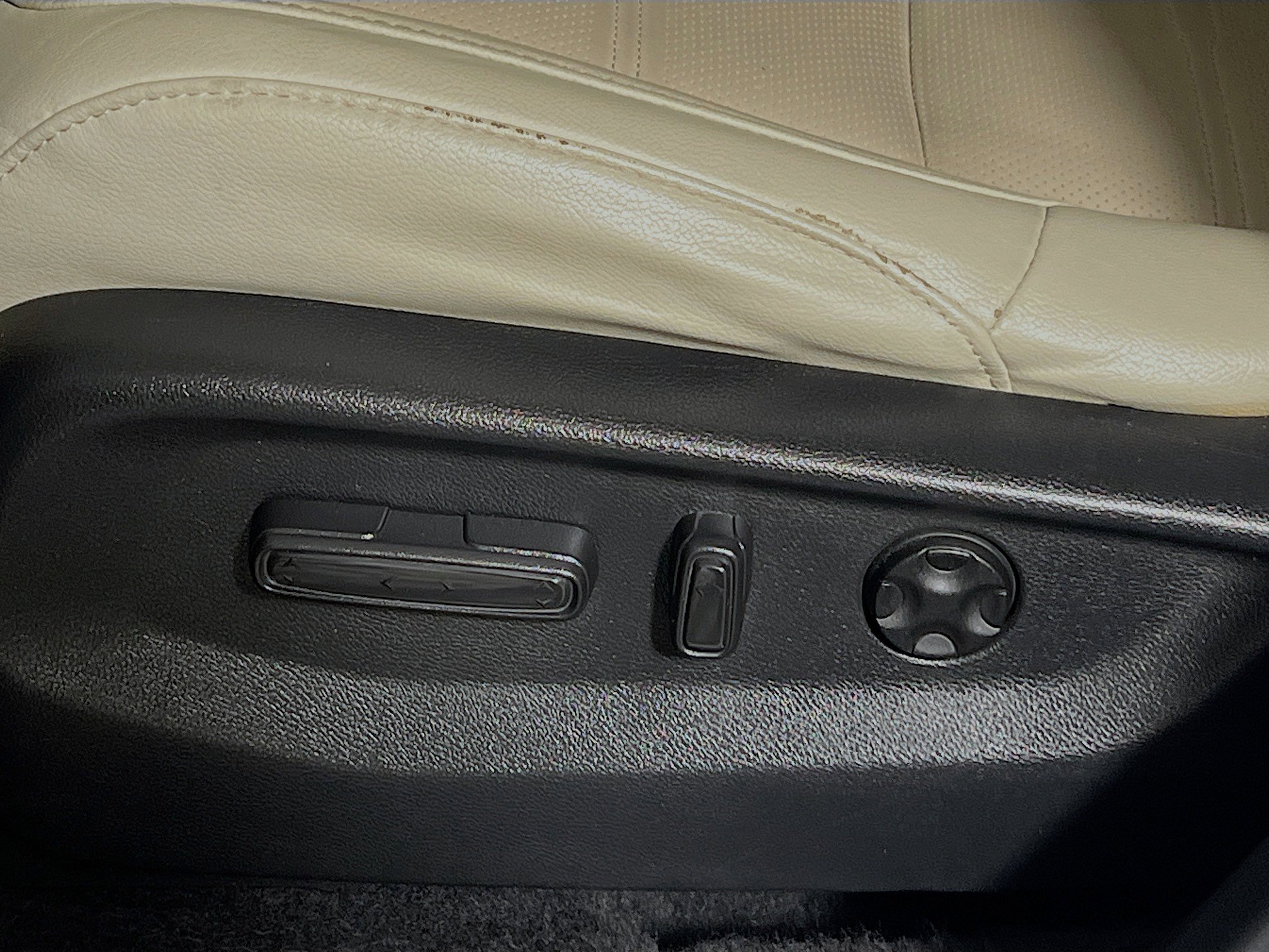 Used 2021 Honda CR-V EX-L image 16