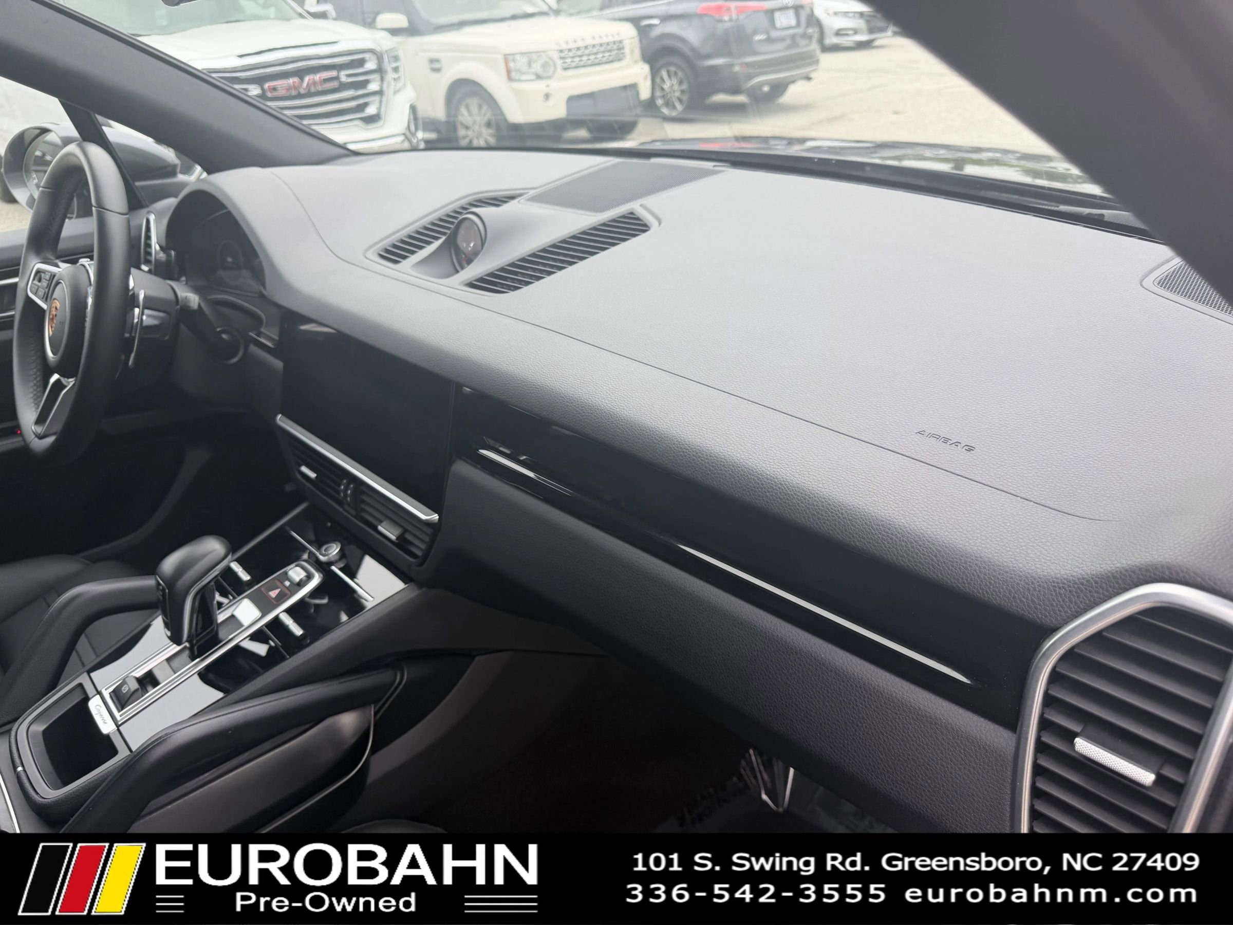 Used 2019 Porsche Cayenne AWD/4WD image 17