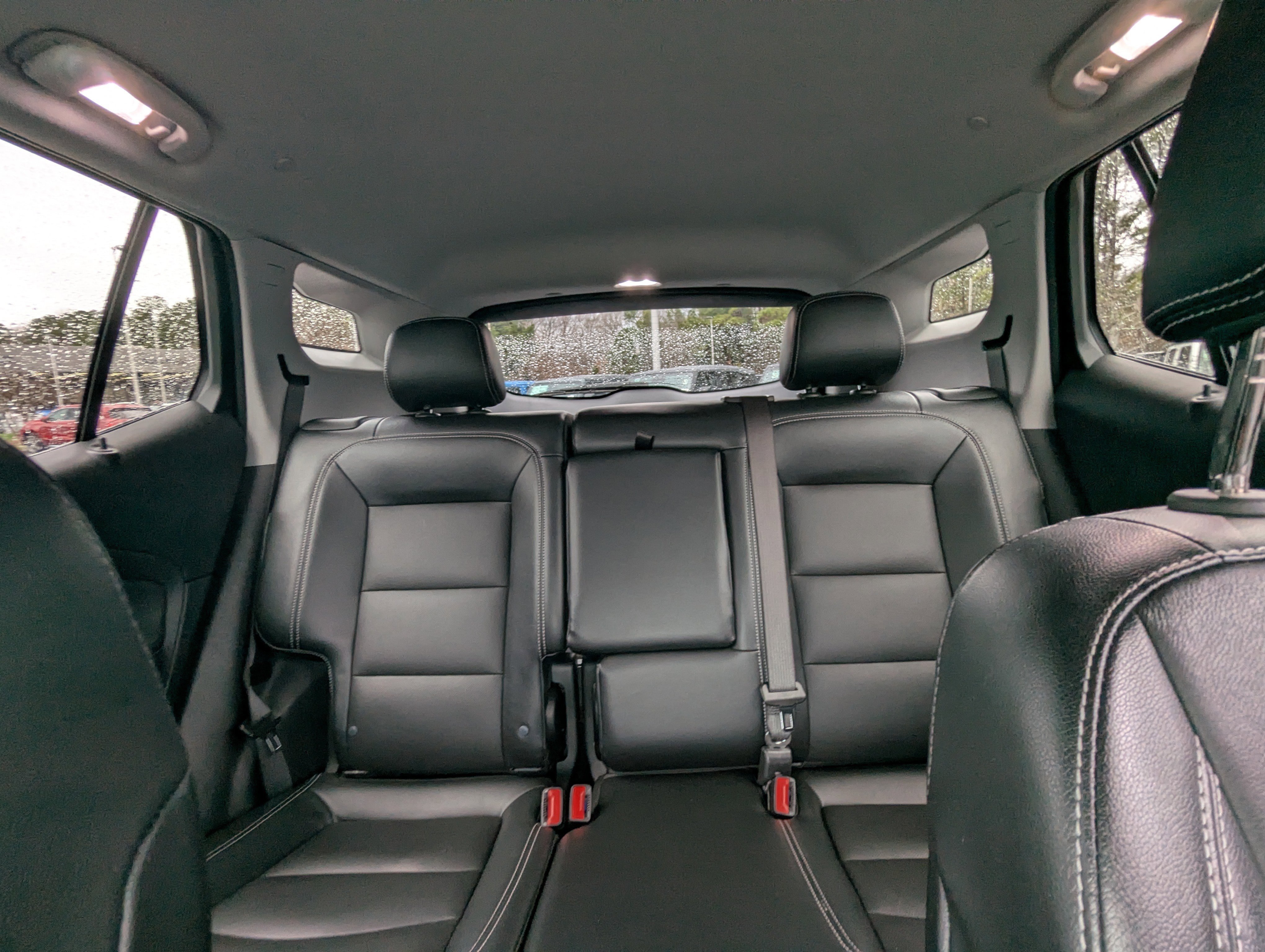 Used 2023 GMC Terrain SLT image 10