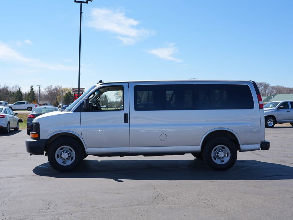 Used 2016 Chevrolet Express 2500 LS RWD image 6