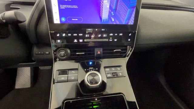 Used 2023 Subaru Solterra AWD image 33