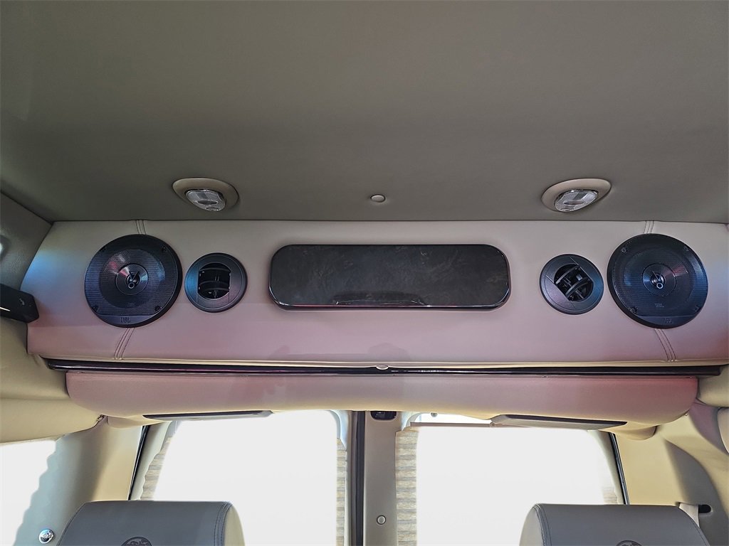 New 2025 GMC Savana 2500 Extended w/ Driver Convenience Package image 38