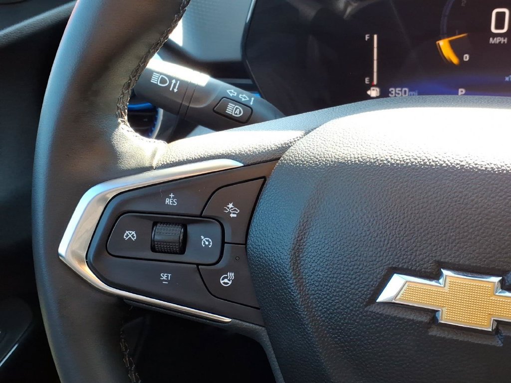 Used 2024 Chevrolet Trax LT w/ Driver Confidence Package FWD image 18