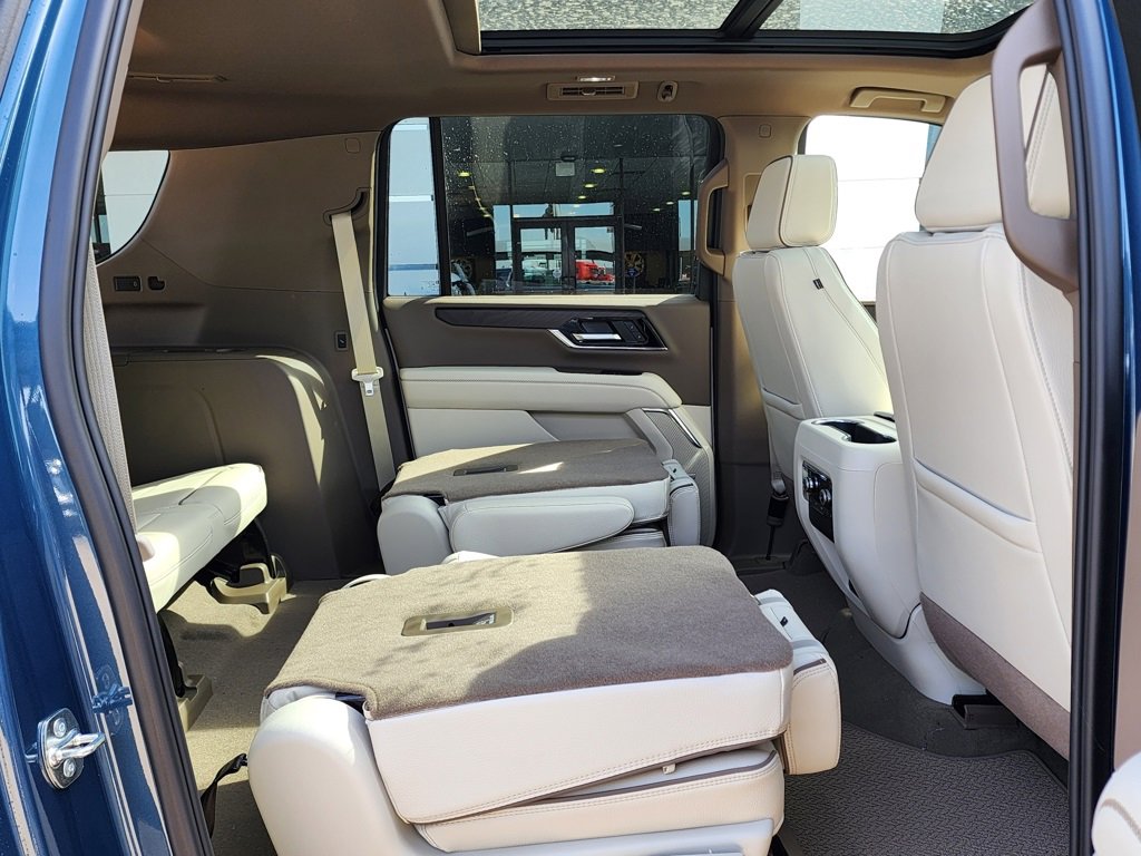 New 2026 GMC Yukon XL Denali w/ Sun & Power Step Package image 52