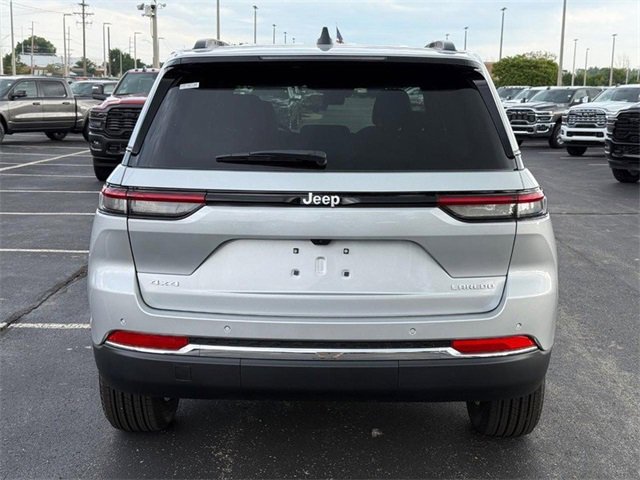 New 2025 Jeep Grand Cherokee Laredo X image 4