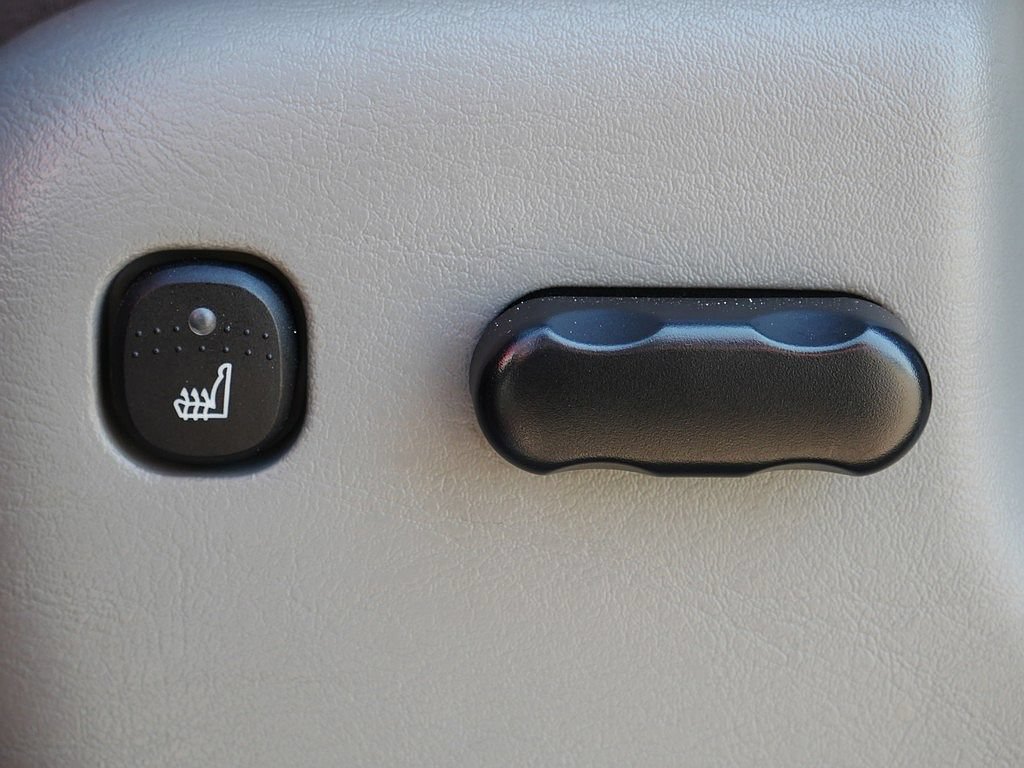 Used 2006 Ford F250 Lariat AWD/4WD image 13
