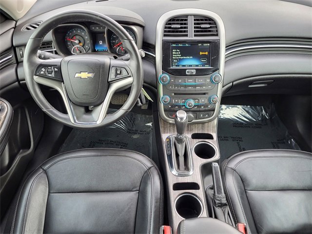 Used 2016 Chevrolet Malibu LTZ image 2