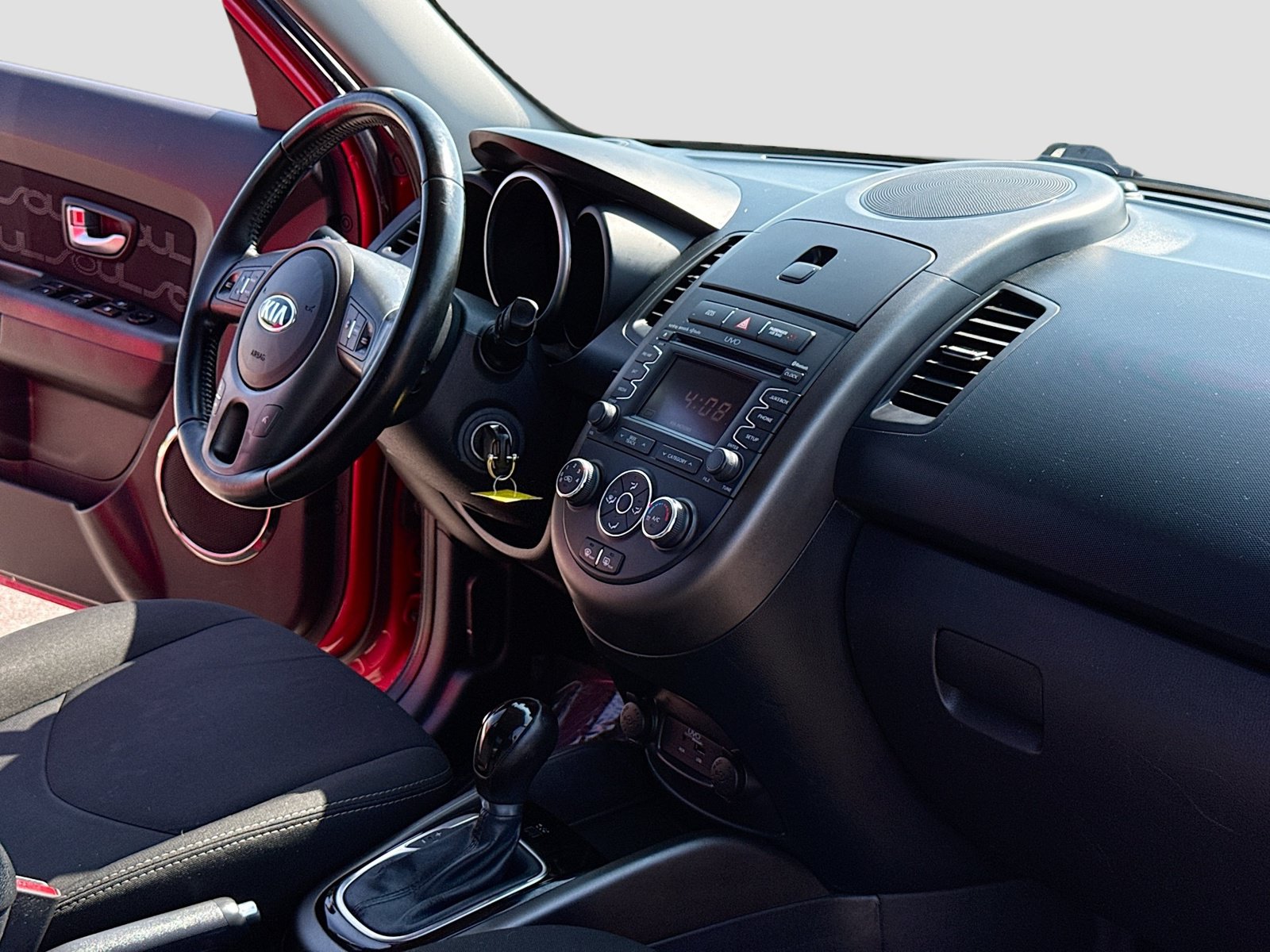 Used 2013 Kia Soul + w/ Audio Pkg FWD image 5
