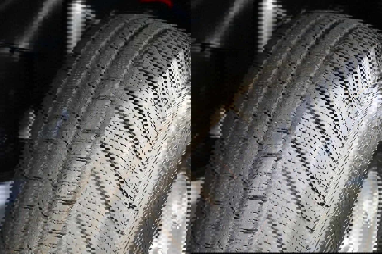 Used 2001 Ford Excursion Limited image 56