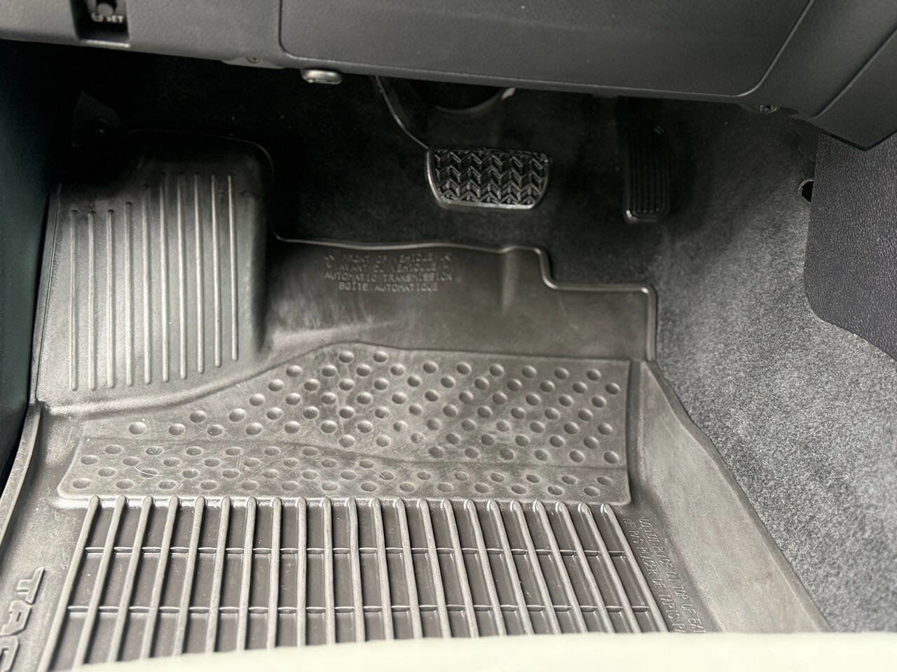 Used 2022 Toyota Tacoma TRD Off-Road image 17