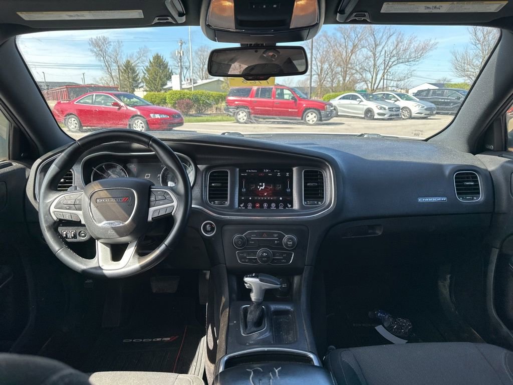 Used 2017 Dodge Charger R/T image 19