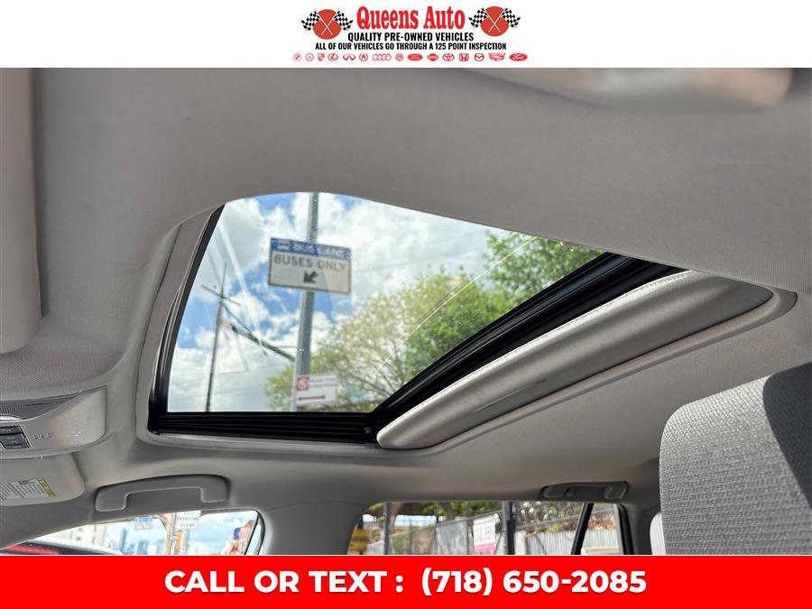 Used 2019 Toyota RAV4 XLE w/ All Weather Liner Package AWD/4WD image 23