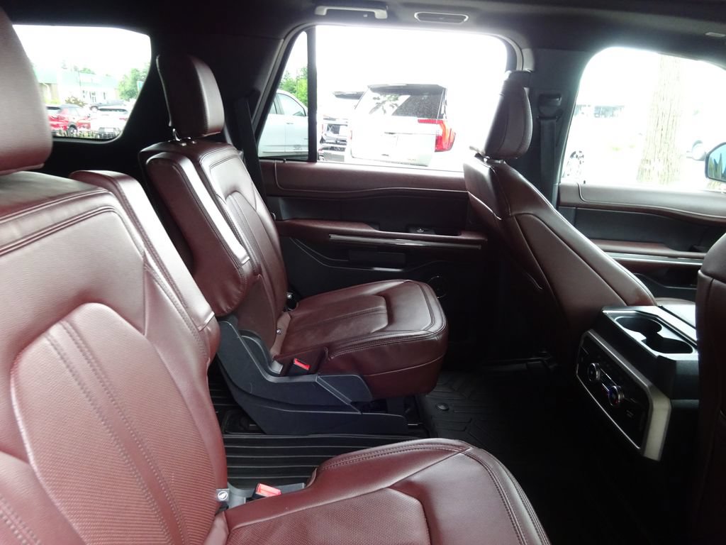 Used 2022 Ford Expedition Limited AWD/4WD image 22