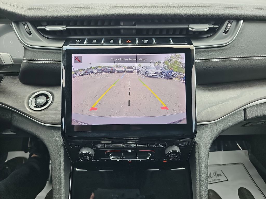 Used 2021 Jeep Grand Cherokee L Limited image 28