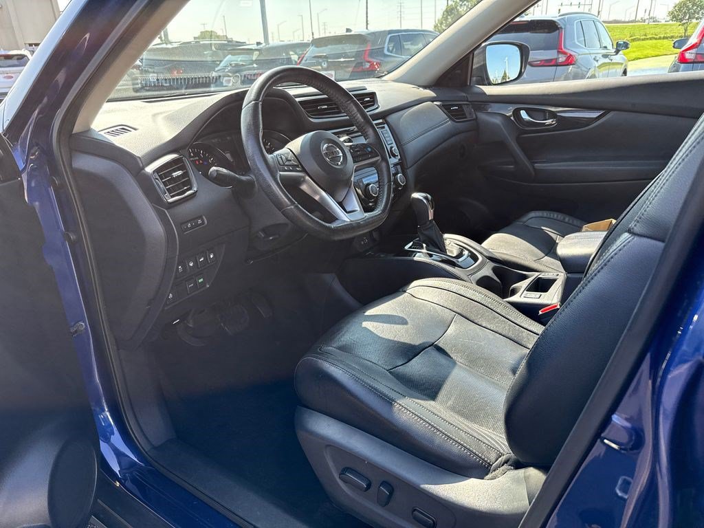 Used 2019 Nissan Rogue SL FWD image 16