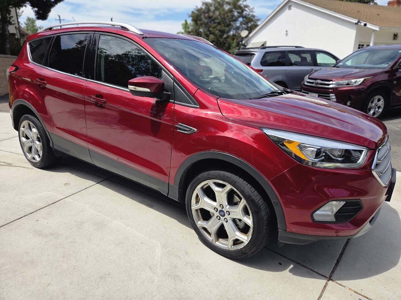 Used 2017 Ford Escape Titanium w/ Equipment Group 301A AWD/4WD image 20