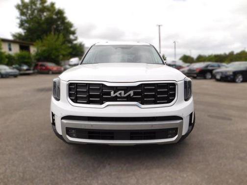 Used 2024 Kia Telluride SX AWD/4WD image 3