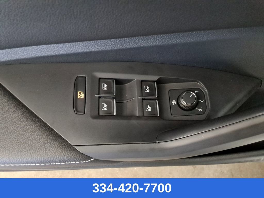 Used 2025 Volkswagen Jetta S image 17