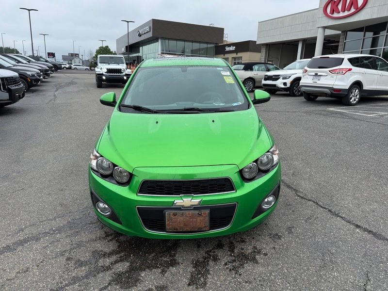 Used 2015 Chevrolet Sonic LT FWD image 2