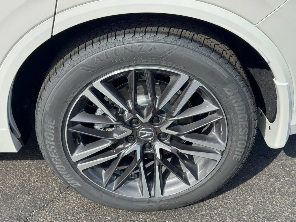 Certified 2026 Acura MDX w/ Advance Package AWD/4WD image 5