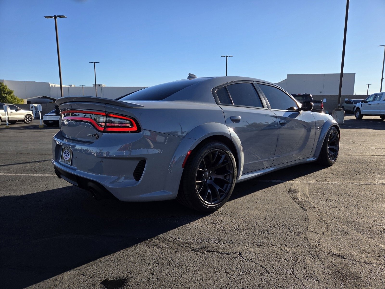 Used 2020 Dodge Charger SRT Hellcat w/ Carbon/Suede Interior Package image 6
