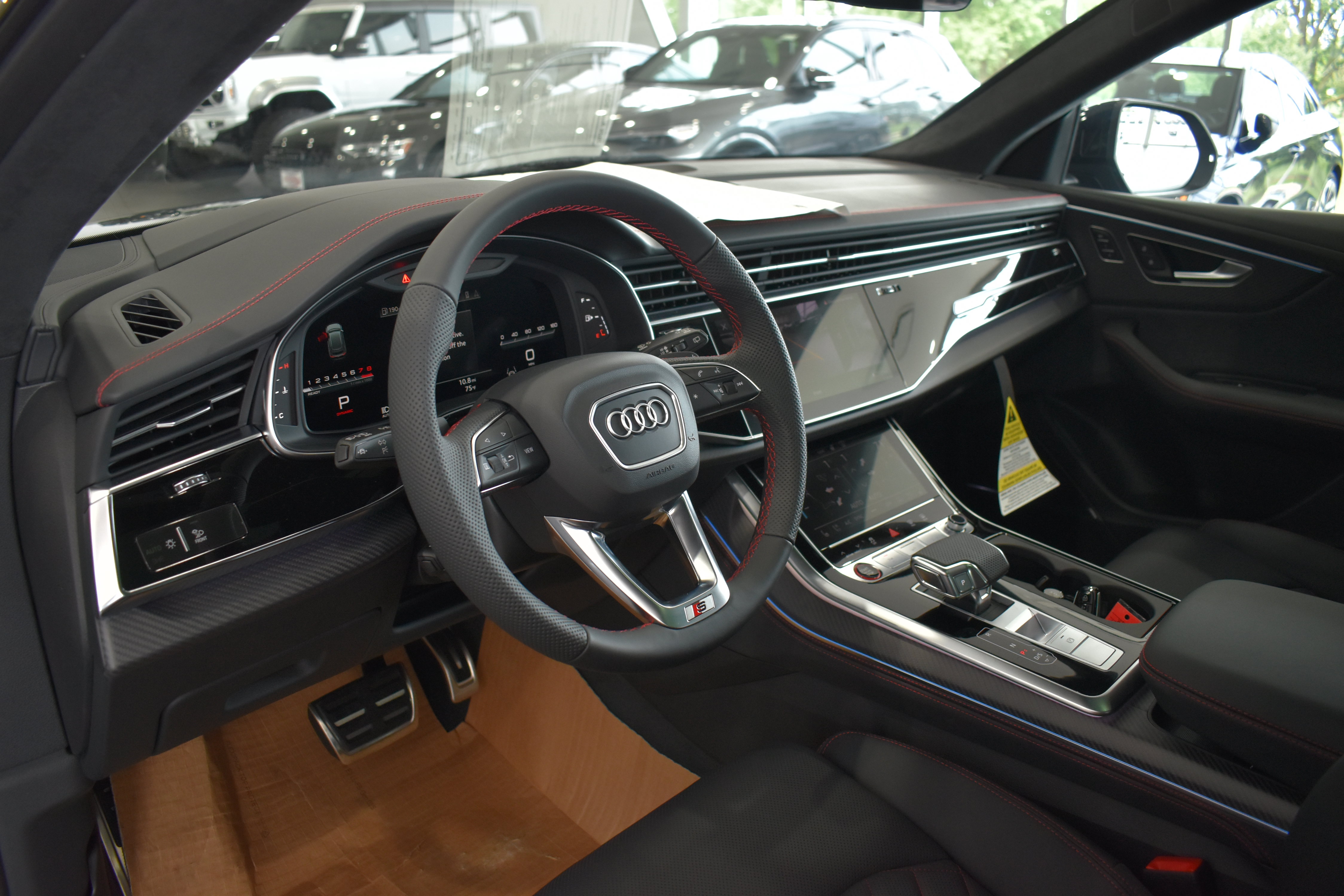New 2026 Audi SQ8 Prestige AWD/4WD image 13