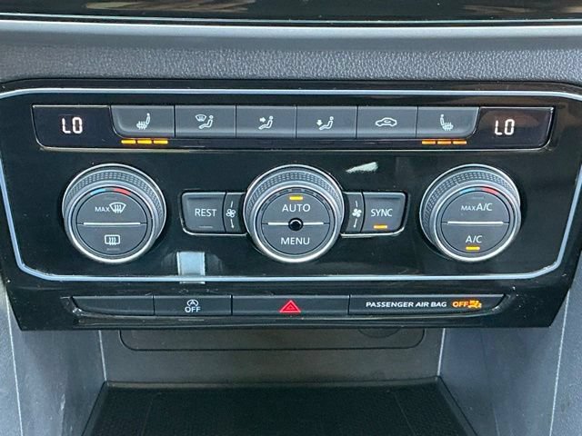 Certified 2023 Volkswagen Atlas SEL R-Line AWD/4WD image 28