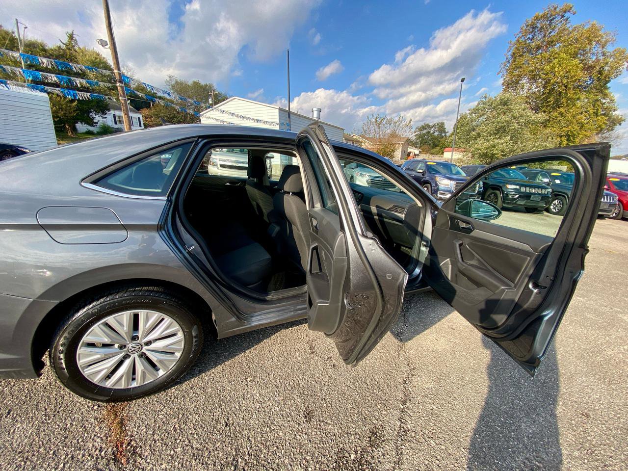 Used 2019 Volkswagen Jetta S image 11