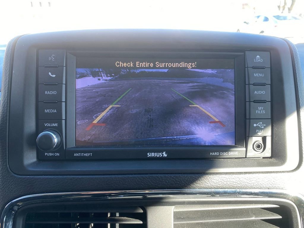 Used 2018 Dodge Grand Caravan SE w/ UConnect Hands-Free Group image 21