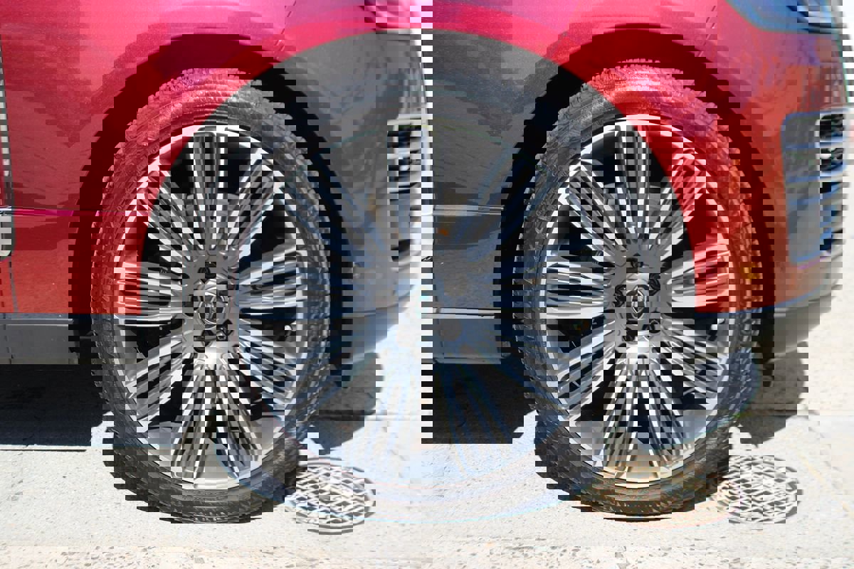 Used 2020 Land Rover Range Rover LWB SV Autobiography image 47