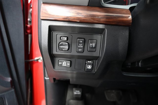 Used 2014 Toyota Tundra Limited w/ Limited Premium Package image 27