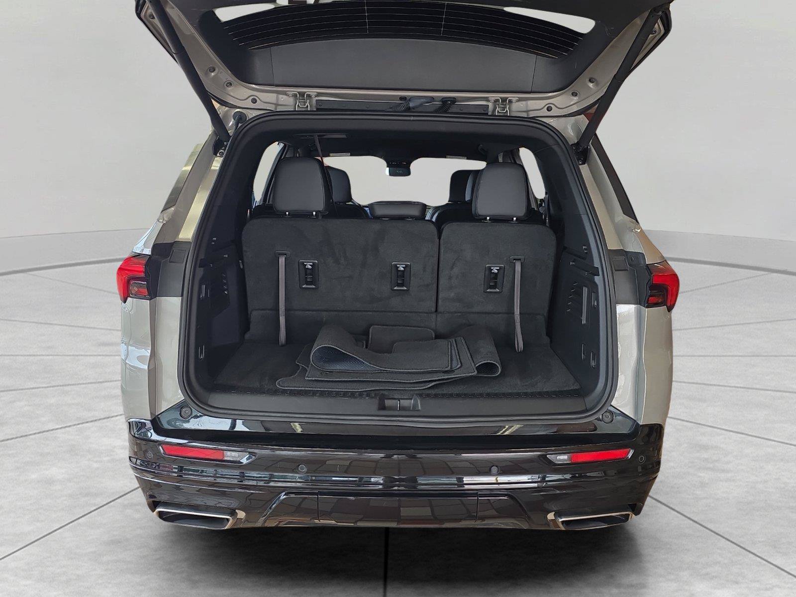 Used 2026 Buick Enclave Sport Touring AWD/4WD image 13