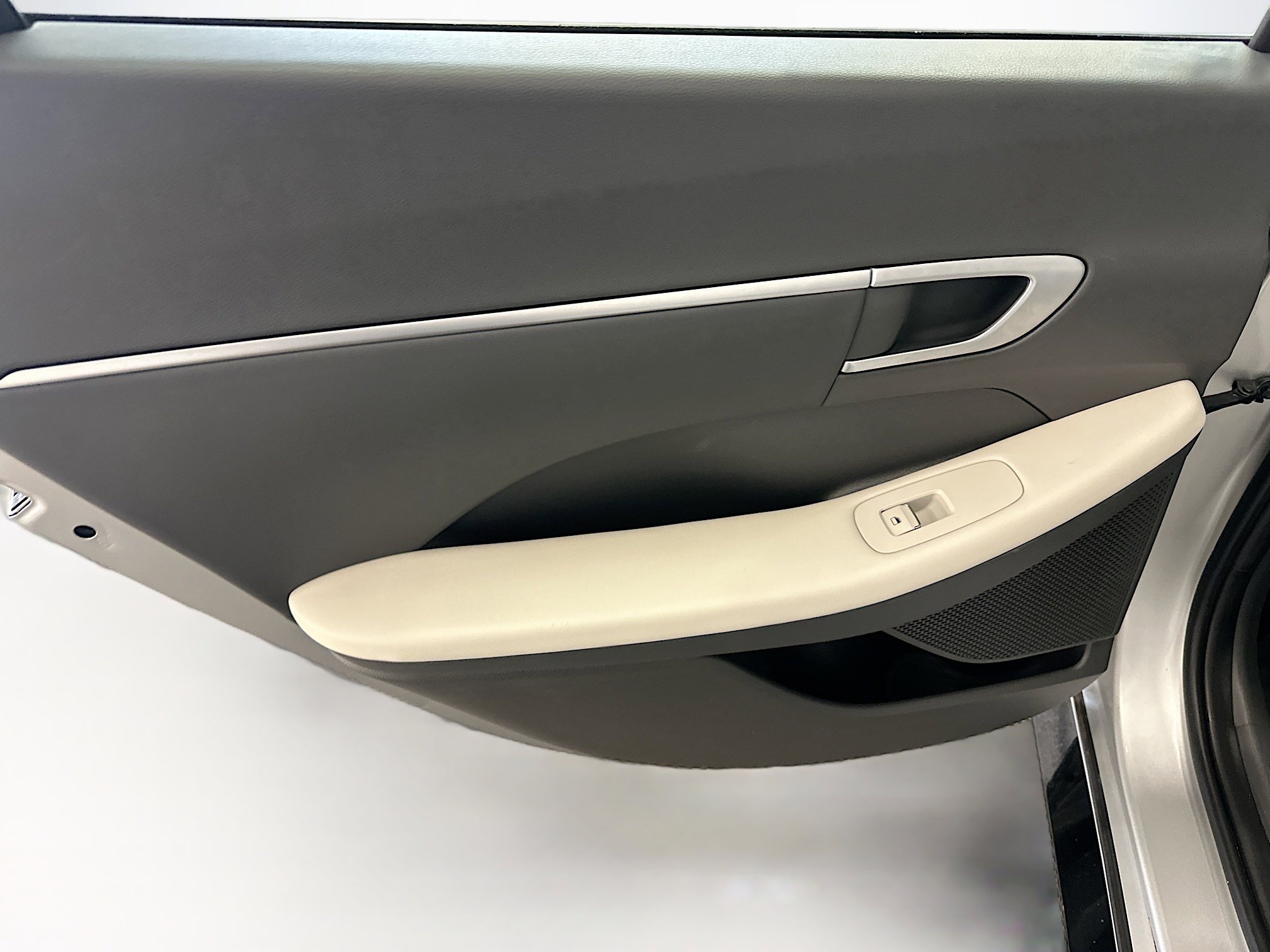 Used 2025 Hyundai Sonata SEL FWD image 27