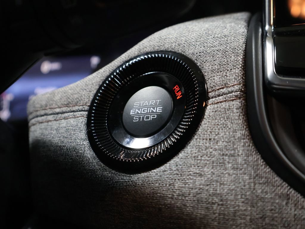 Used 2024 Jeep Compass Latitude image 25