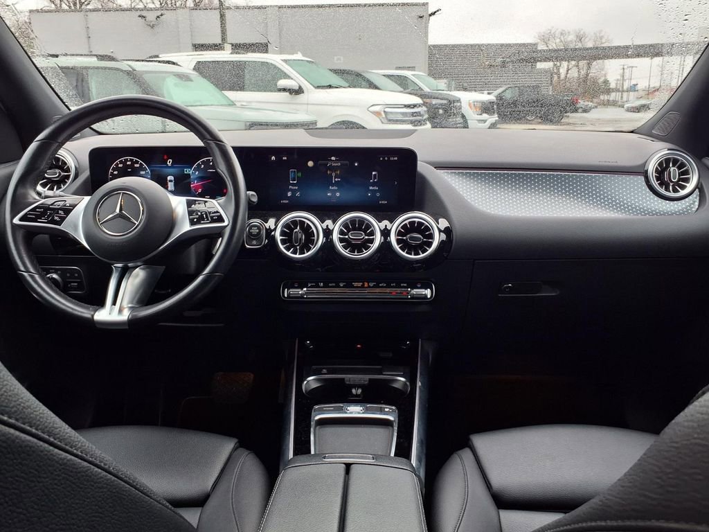Used 2025 Mercedes-Benz GLA 250 image 8