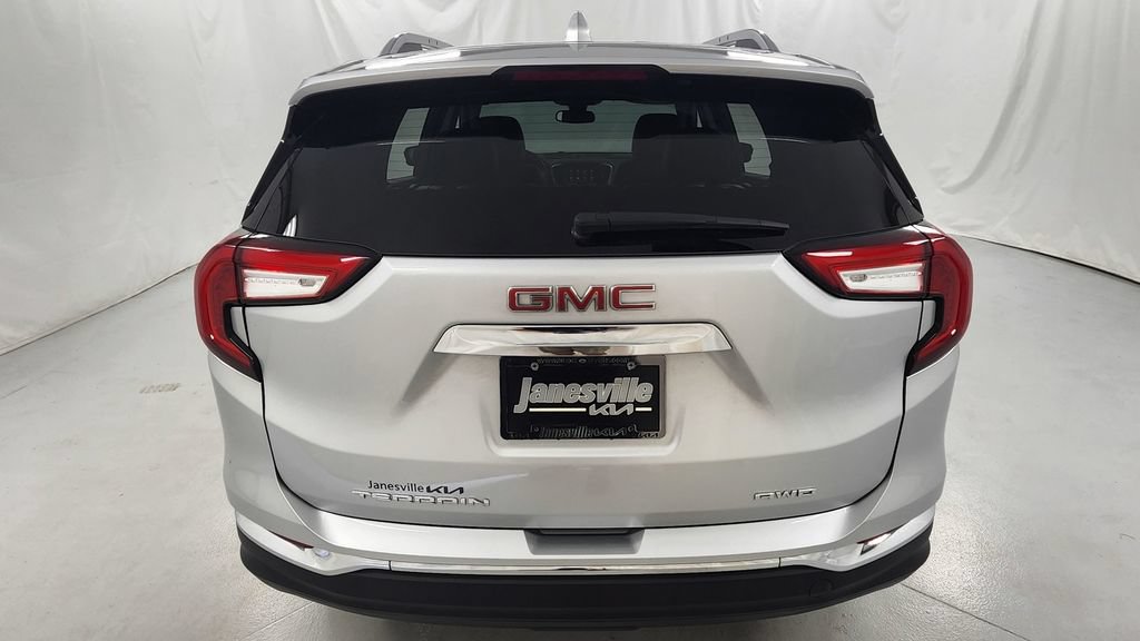 Used 2022 GMC Terrain SLT w/ LPO, Roadside Safety Package AWD/4WD image 4