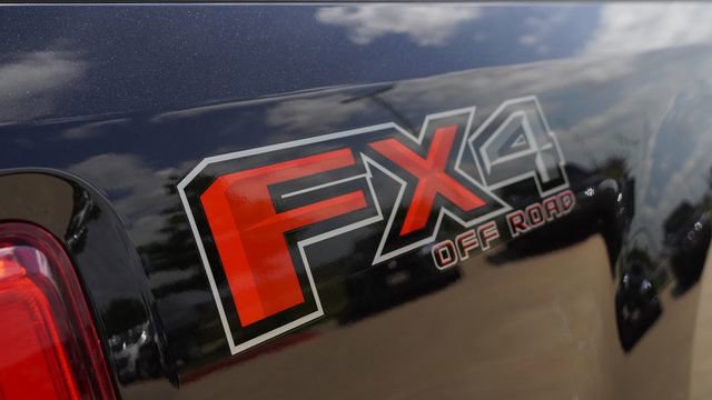 Used 2019 Ford F250 Platinum w/ Platinum Ultimate Package image 12