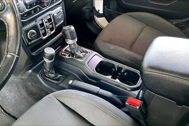 Used 2021 Jeep Gladiator Sport image 15